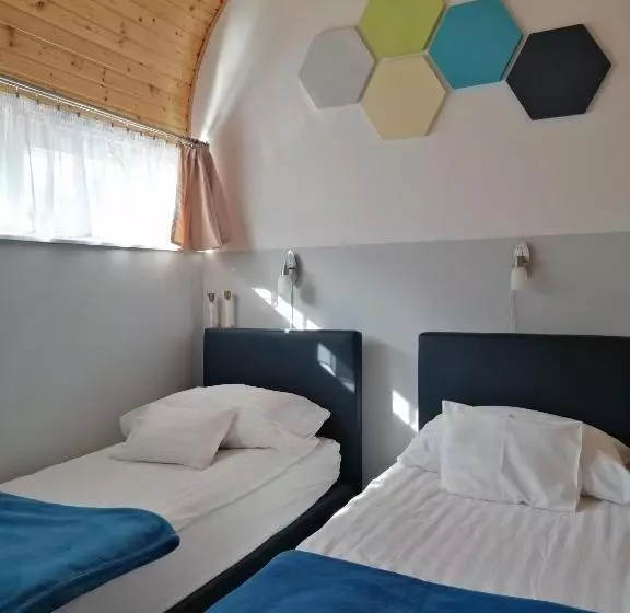 Отель Hőforrás