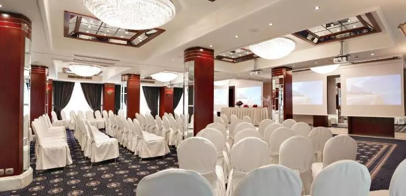 فندق Mediterranean