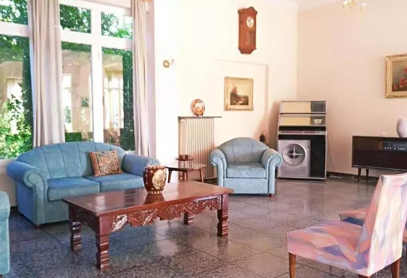 בית מלון כפרי Nireus