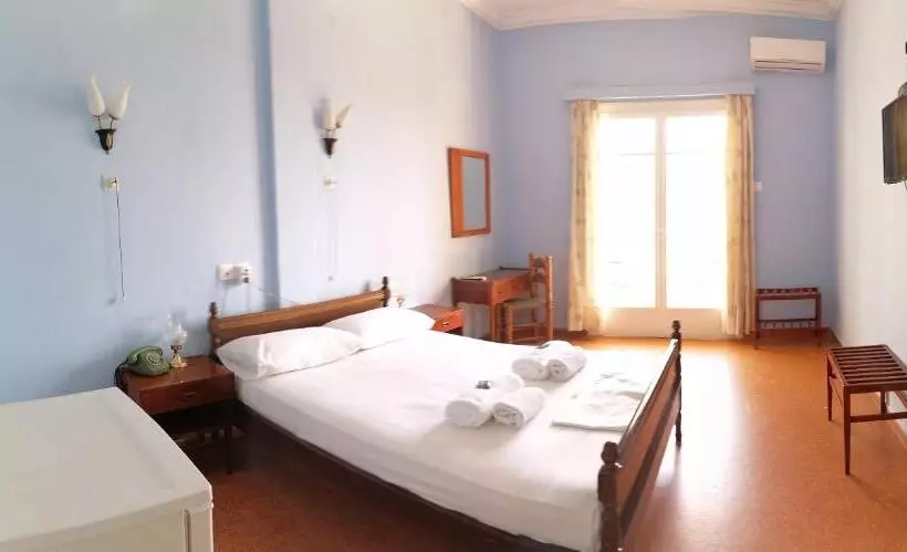 בית מלון כפרי Nireus