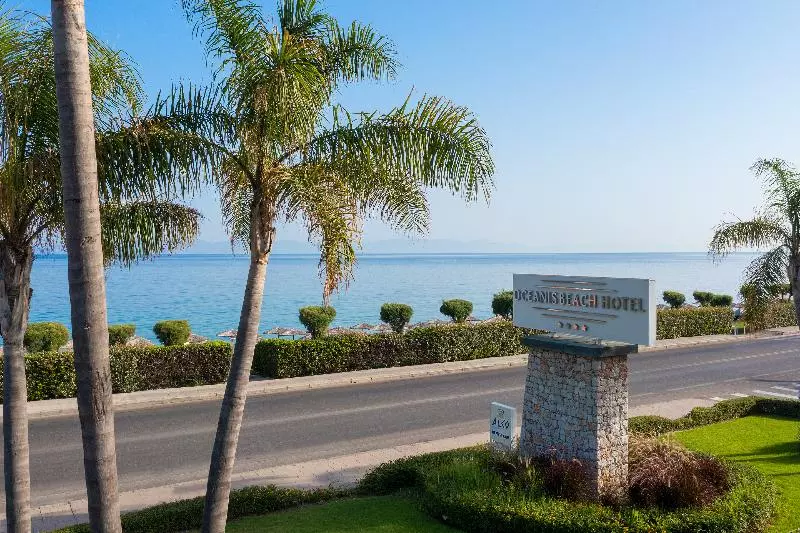 בית מלון כפרי Oceanis Beach