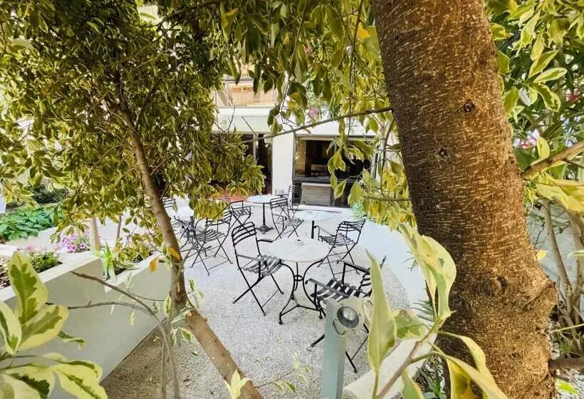 בית מלון כפרי Platon