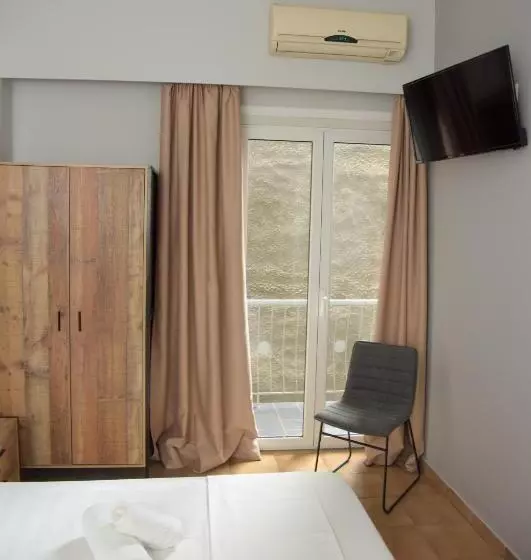 בית מלון כפרי Platon