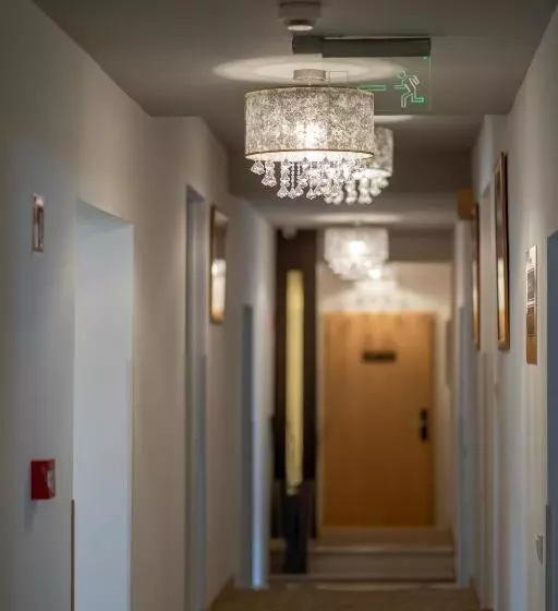 Hotel átrium Rooms & Café