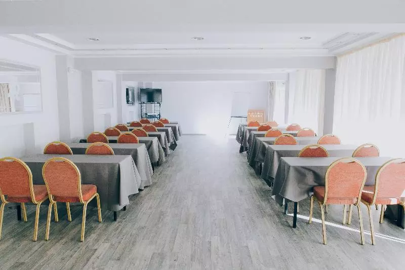 Tzaki Hotel & Restaurant Patras