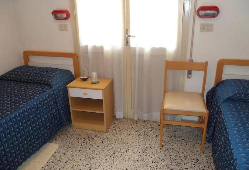 Hotel Camere Capinera