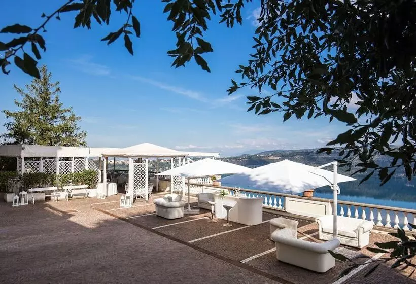 בית מלון כפרי Castel Vecchio