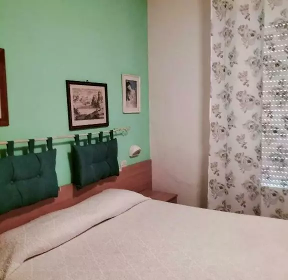 בית מלון כפרי Il Centrale