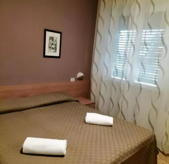 בית מלון כפרי Il Centrale