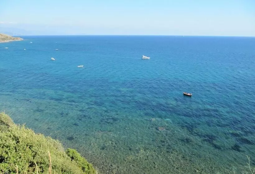 בית מלון כפרי La Playa