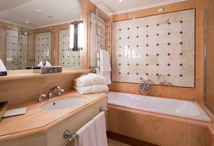 호텔 Mercure Petriolo Siena Terme Spa