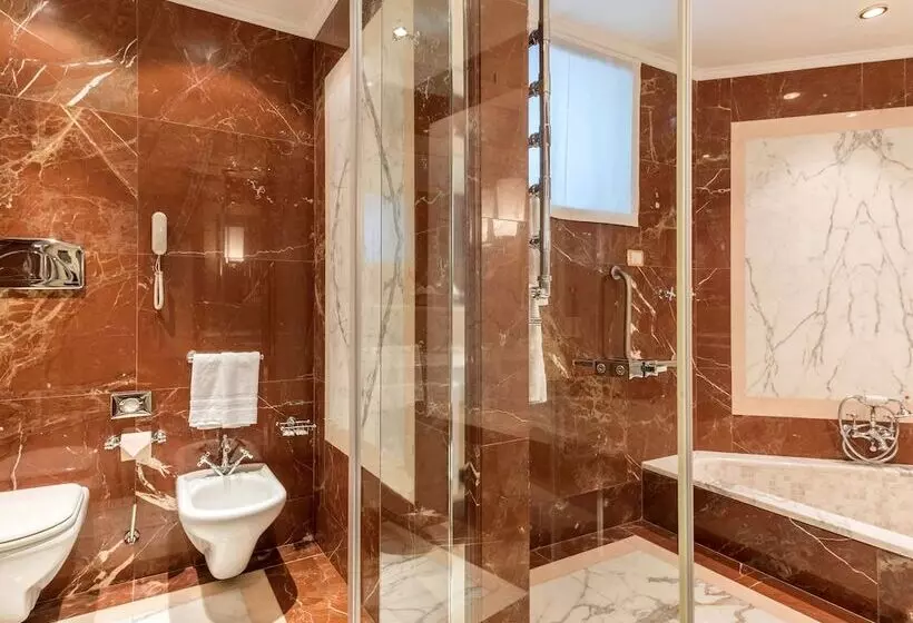 호텔 Mercure Petriolo Siena Terme Spa