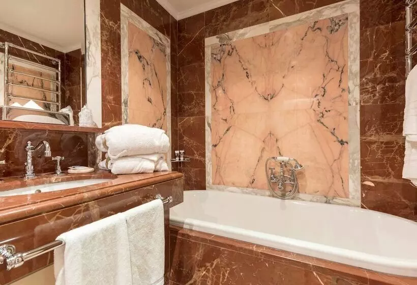 호텔 Mercure Petriolo Siena Terme Spa