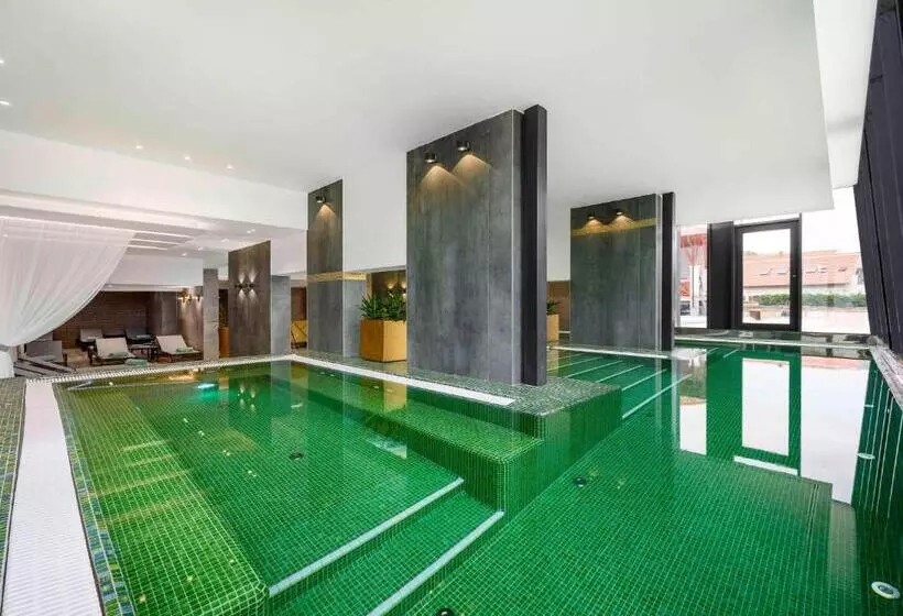 Отель Mercure Tokaj Center