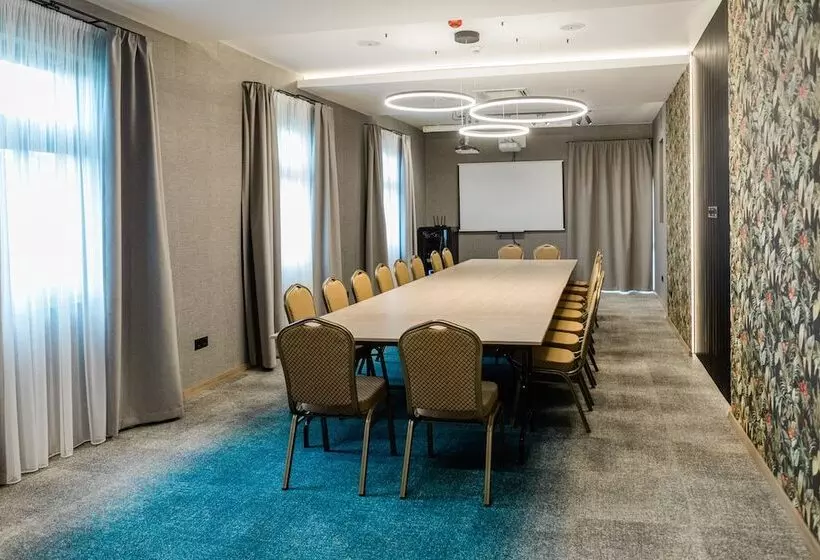 Отель Mercure Tokaj Center