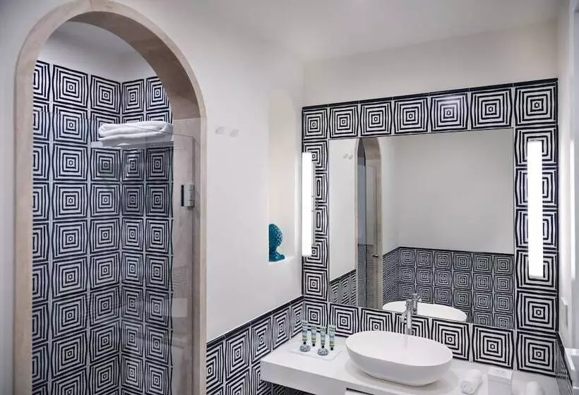 ホテル Pazziella Garden & Suites