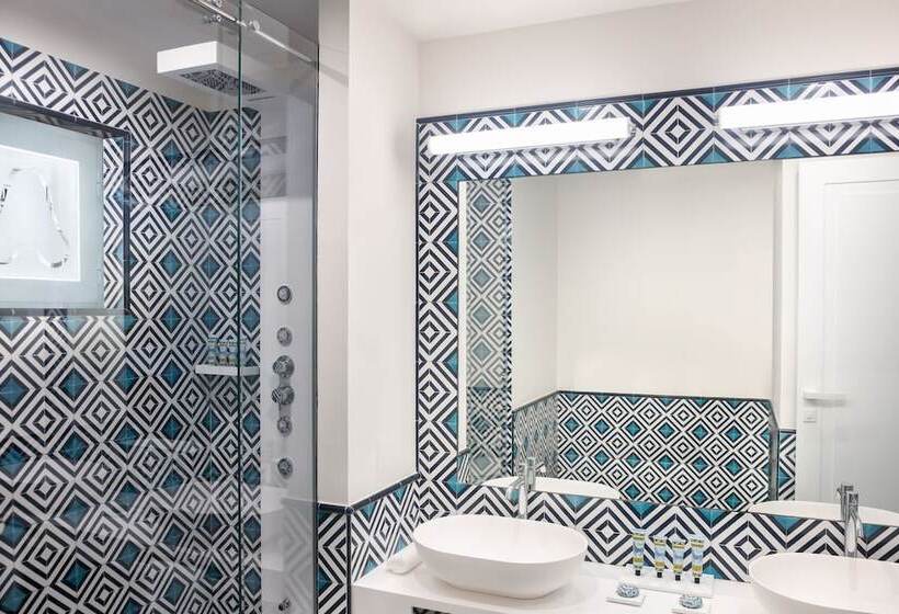 هتل Pazziella Garden & Suites