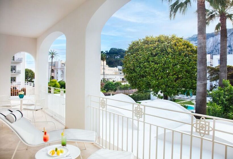 هتل Pazziella Garden & Suites