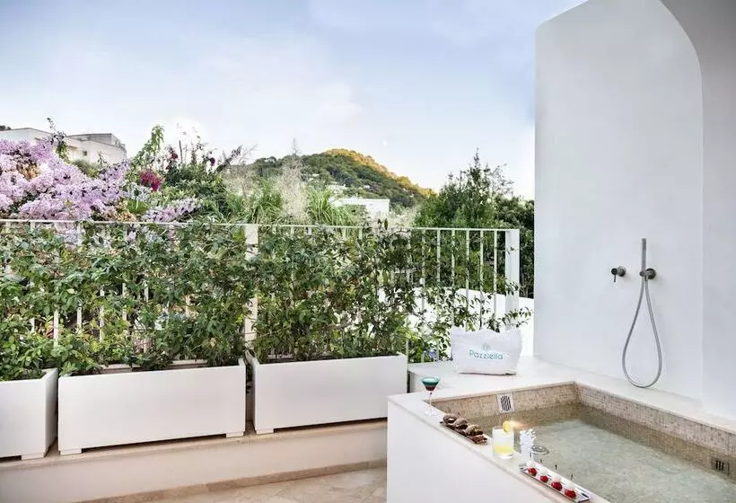 ホテル Pazziella Garden & Suites