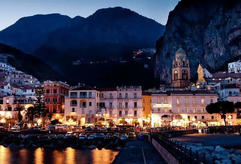 בית מלון כפרי Residence Amalfi