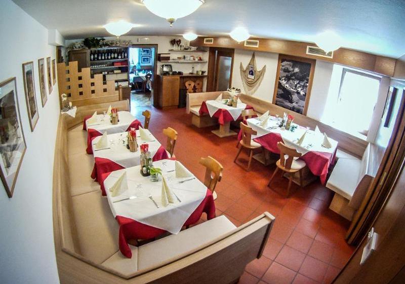 호텔 Ustaria Posta