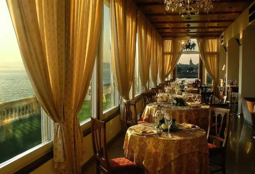 Villa Las Tronas Hotel & Spa