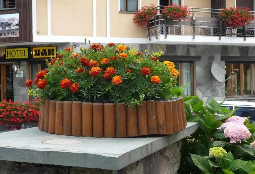 ホテル Albergo Panice