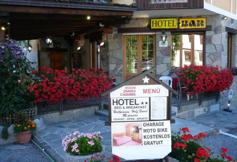 ホテル Albergo Panice