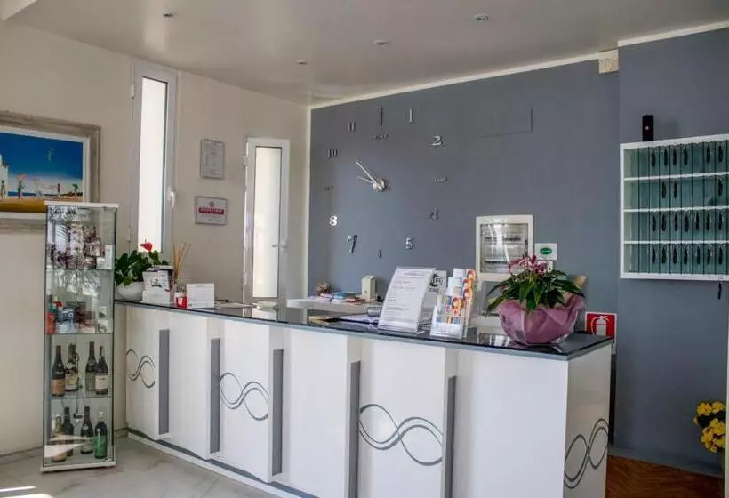 Отель Apollonia