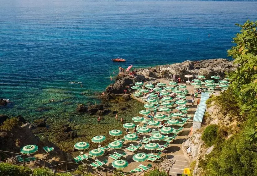 Отель Capo D'uomo