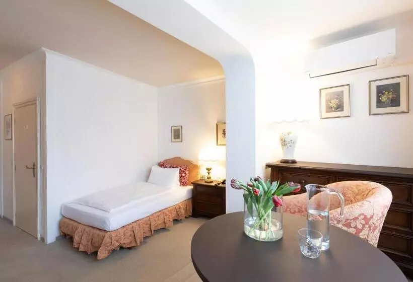 酒店 Castel Rundegg