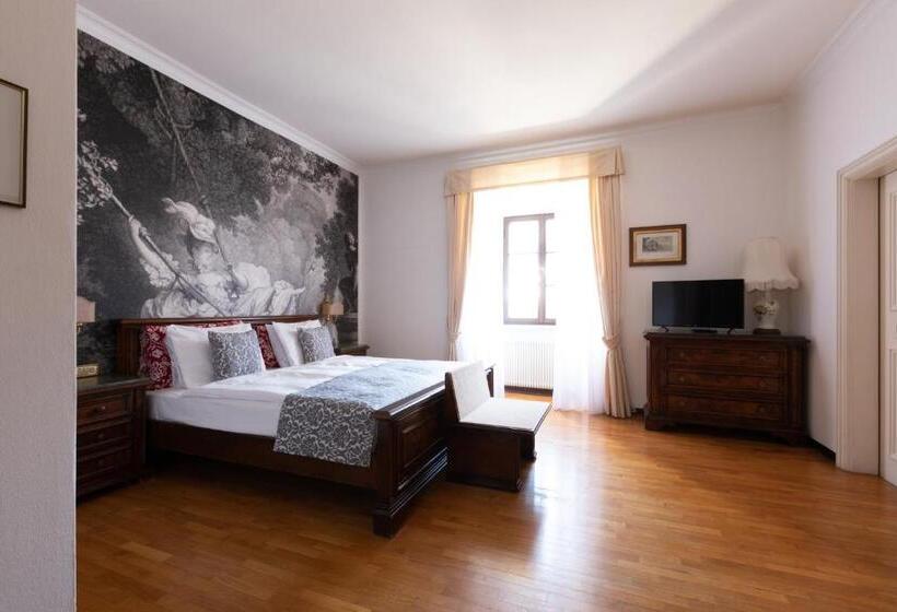 ホテル Castel Rundegg