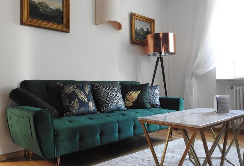 ホテル Castel Rundegg