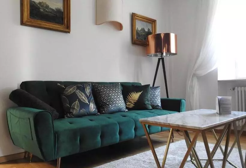 酒店 Castel Rundegg