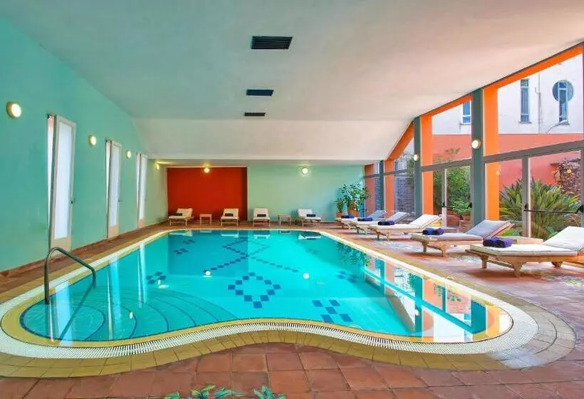 فندق Regina Isabella Resort Spa Restaurant