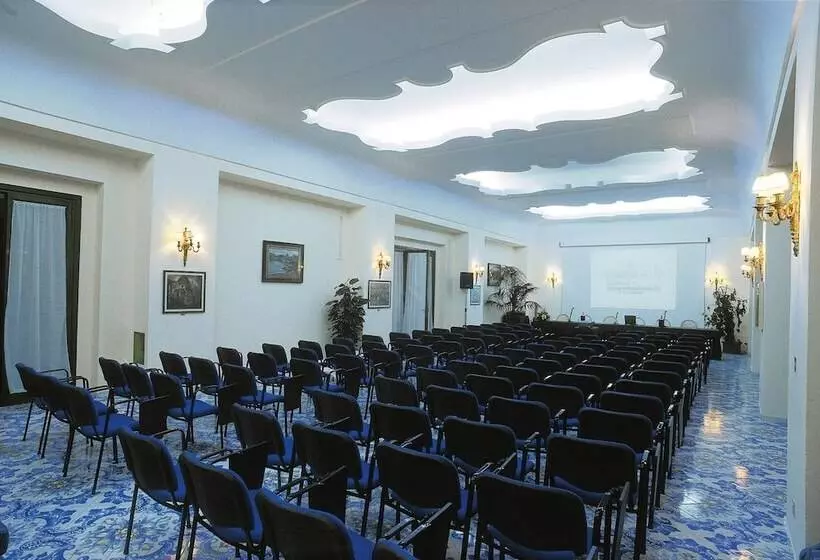 فندق Regina Isabella Resort Spa Restaurant