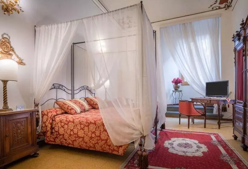 هتل Palazzo Dal Borgo