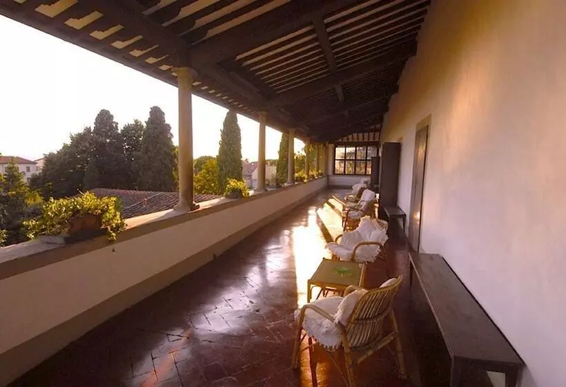 Отель Villa Villoresi