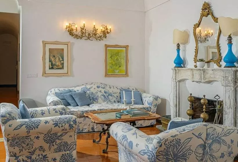 ホテル Albergo Miramare Positano