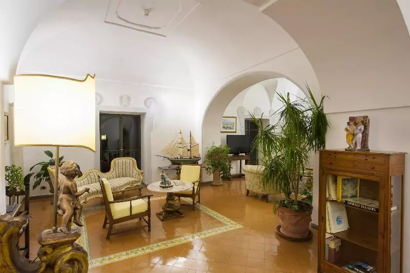ホテル Albergo Miramare Positano
