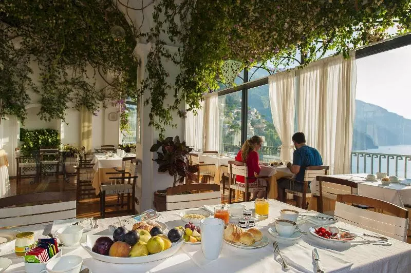 ホテル Albergo Miramare Positano