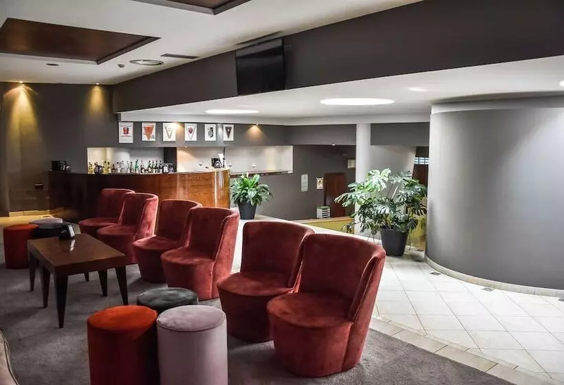 בית מלון כפרי Aston