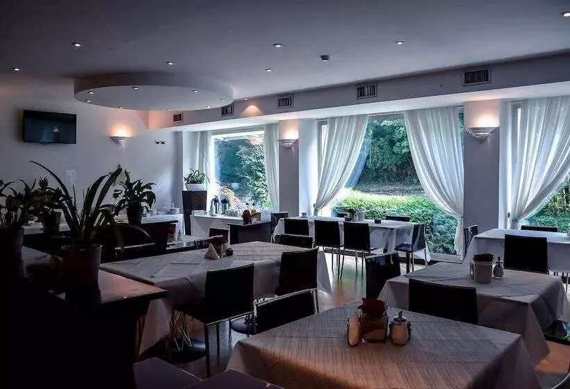 בית מלון כפרי Aston