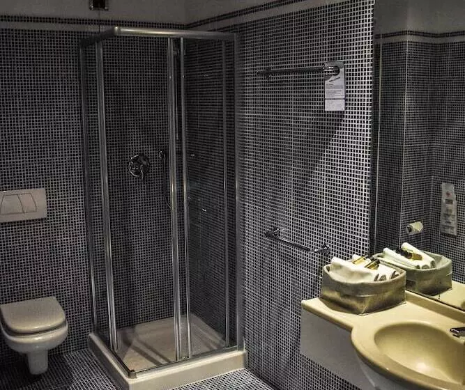 בית מלון כפרי Aston