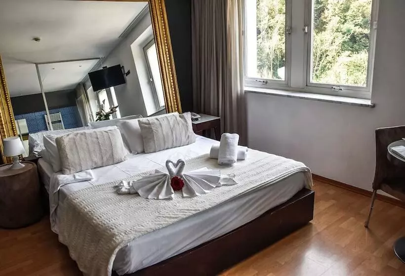 בית מלון כפרי Aston