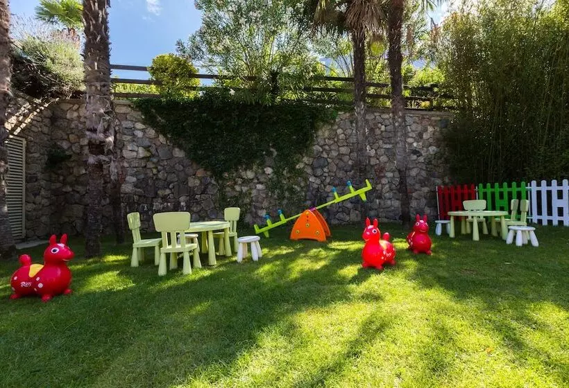 호텔 Astoria Resort