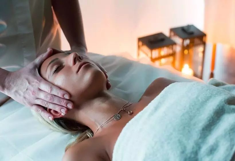 호텔 Astoria Resort