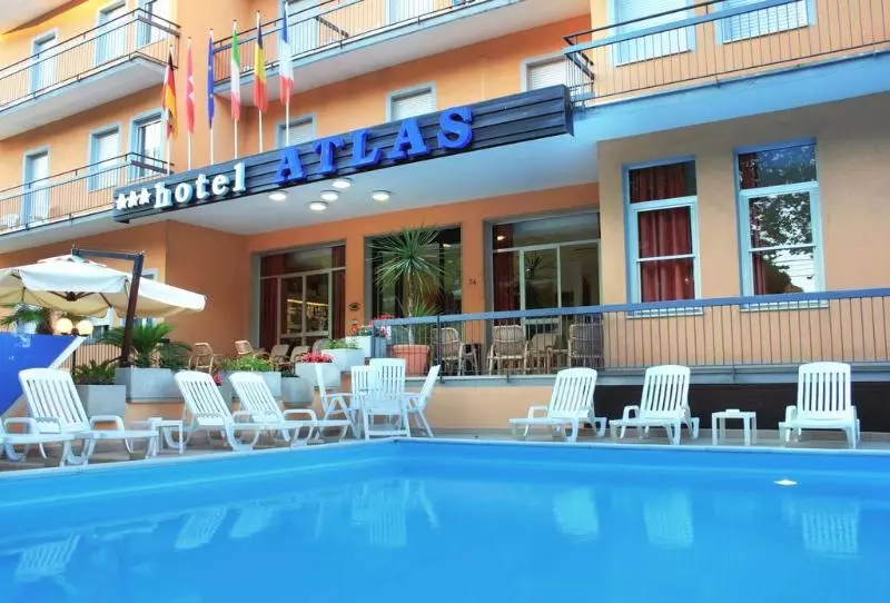 ホテル Atlas