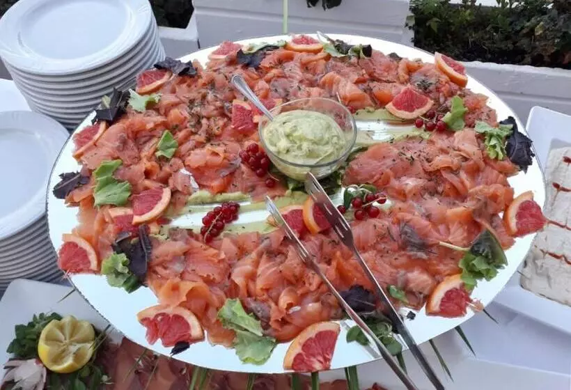 בית מלון כפרי Bellevue