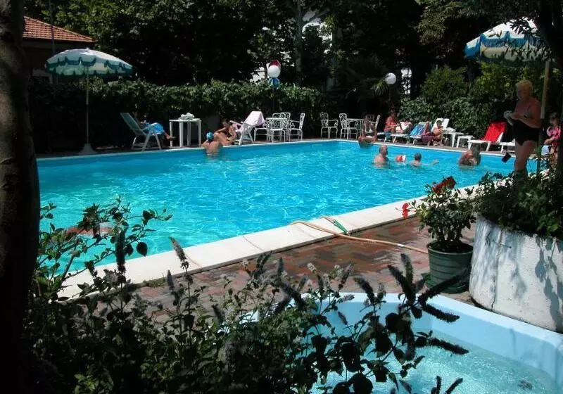 Dasamo Hotel   Dada Hotels